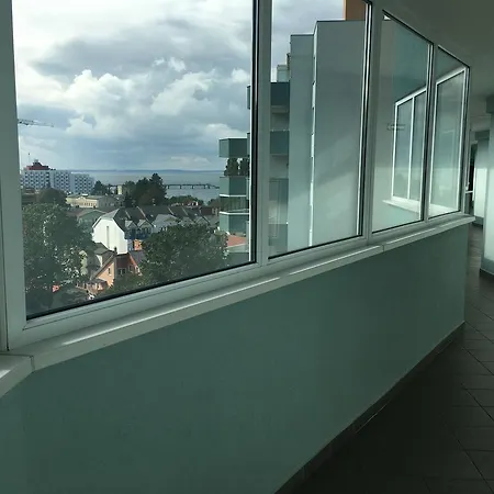 Wolin-travel Fala Z Widokiem Na Morze