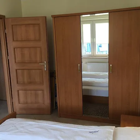 Wolin-travel Fala Z Widokiem Na Morze