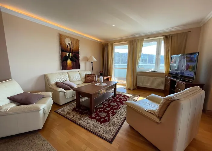 Wolin-travel Fala Z Widokiem Na Morze