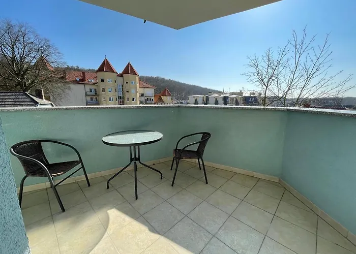 Wolin-travel Fala Z Widokiem Na Morze Daire