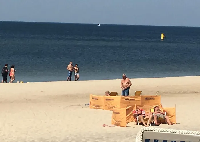 Wolin-travel Fala Z Widokiem Na Morze Daire